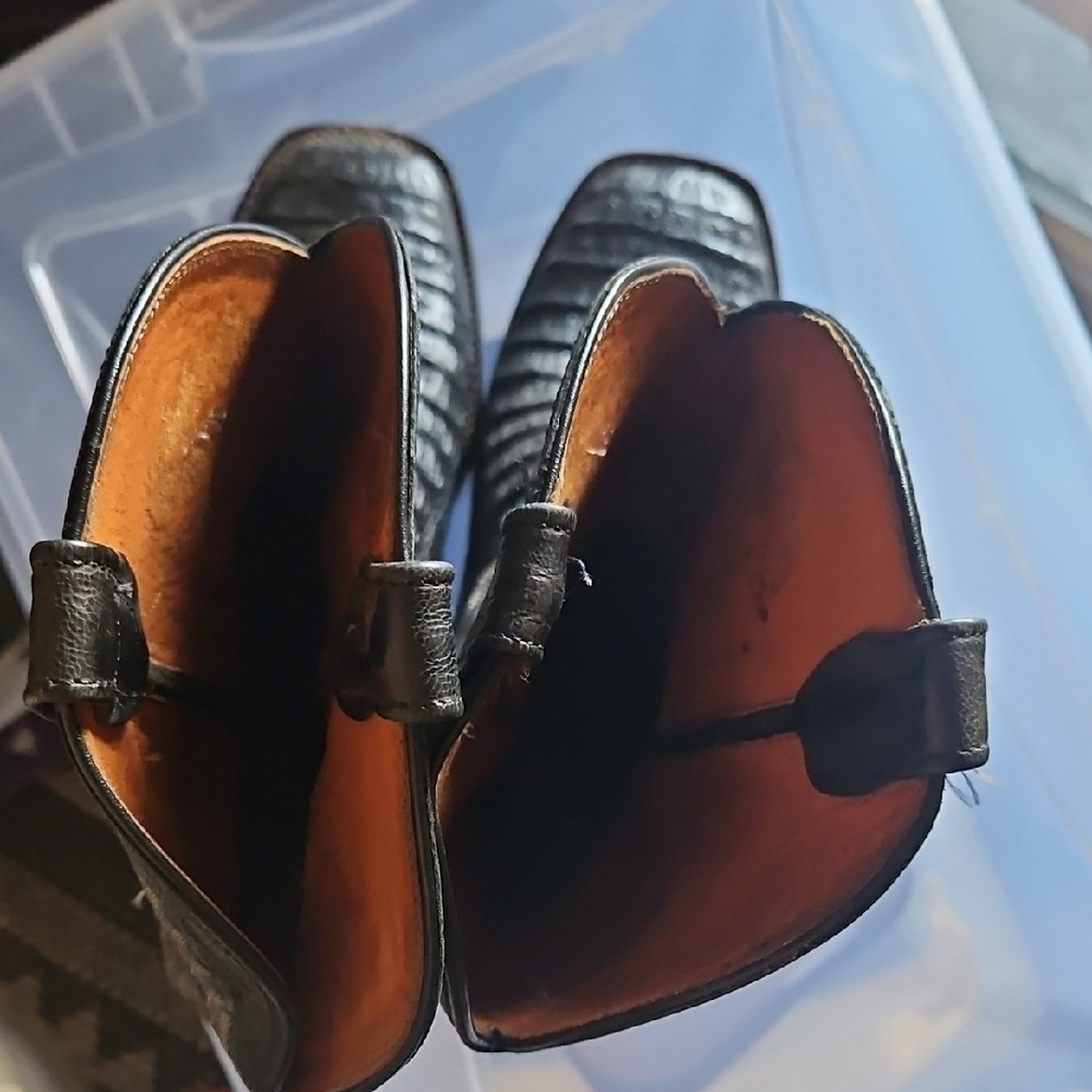Lucchese Dark Leather Western Boots - Picture 8 of 11
